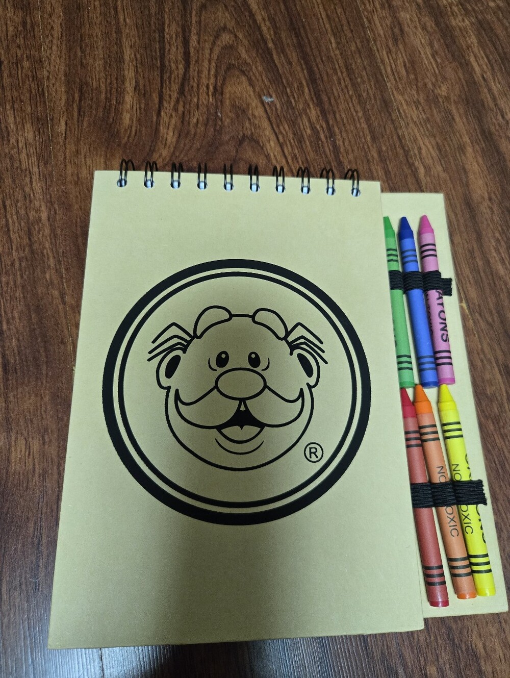 Dr. Simi Sketch Pad with Crayon Set